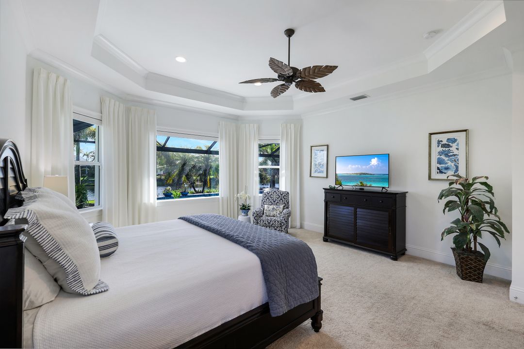 6460 Pembroke Wy, Naples, FL 34113