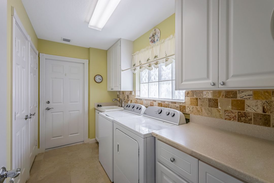 28827 Vermillion Ln, Bonita Springs, FL 34135