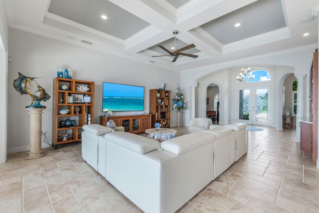 9380 Slate Ct, Naples, FL 34120