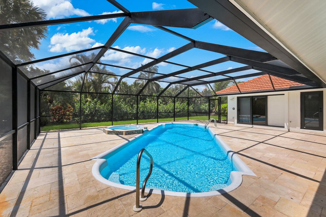 235 Silverado Dr, Naples, FL 34119