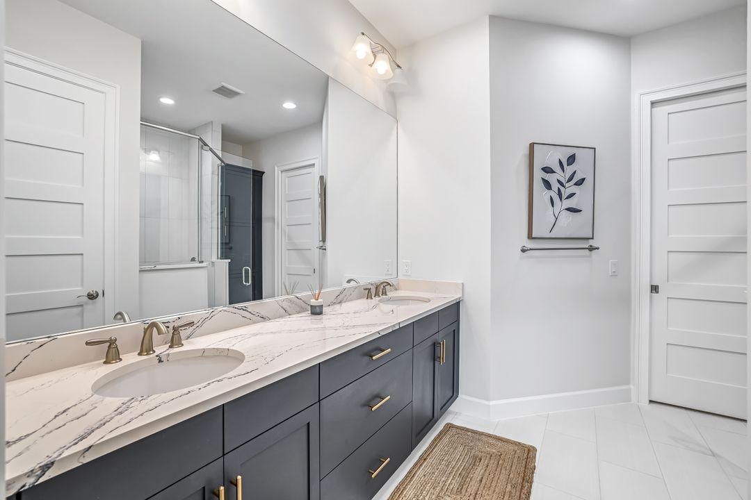 8878 Yucatan Ct, Naples, FL 34112