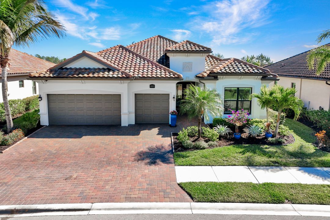 28007 Kerry Ct, Bonita Springs, FL 34135