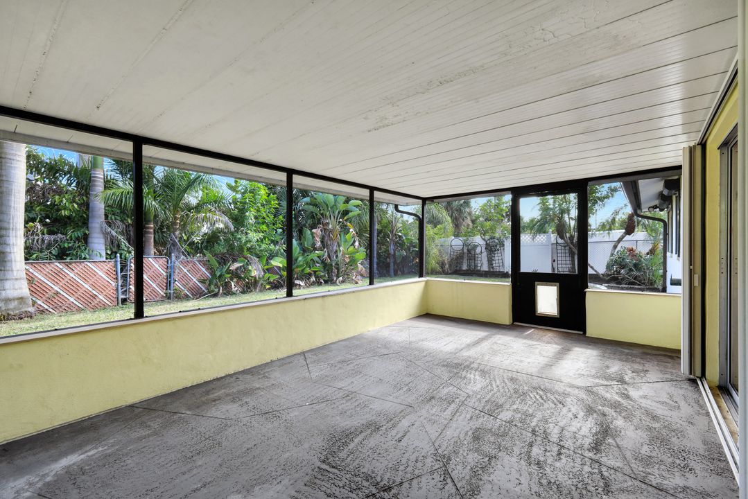 6302 Hofstra Ct W, Fort Myers, FL 33919