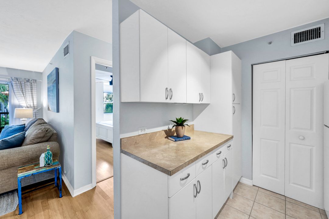 8930 Colonnades Ct E #626, Bonita Springs, FL 34135