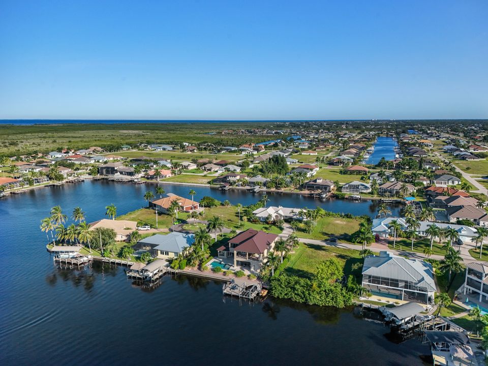 4108 NW 11th St, Cape Coral, FL 33993