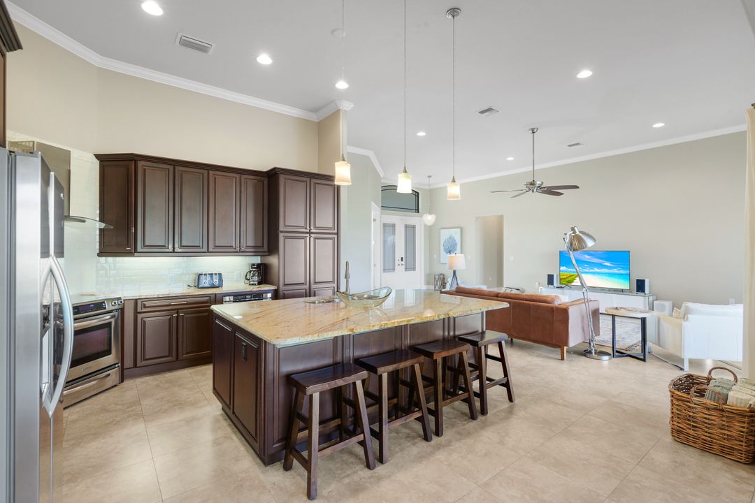 11899 King James Ct, Cape Coral, FL 33991