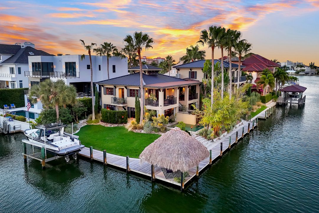 290 Channel Dr, Naples, FL 34108