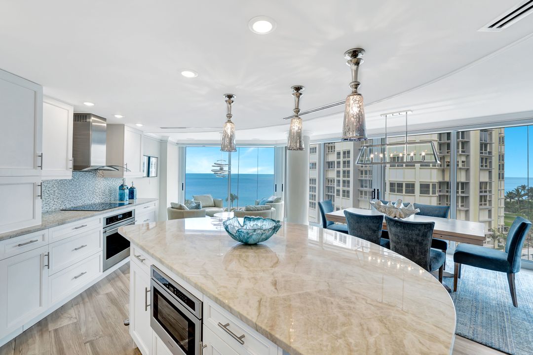 4041 Gulf Shore Blvd N #703, Naples, FL 34103
