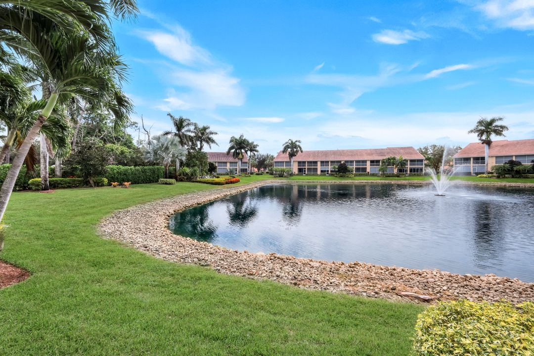 2415 Bayou Ln #3, Naples, FL 34112