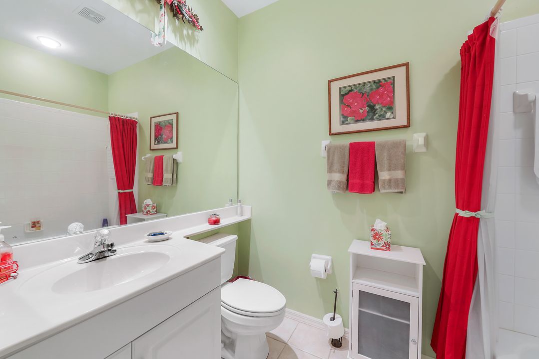 8285 Danbury Blvd #207, Naples, FL 34120