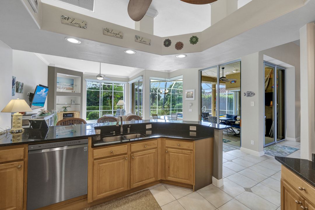 577 Somerset Ct, Marco Island, FL 34145