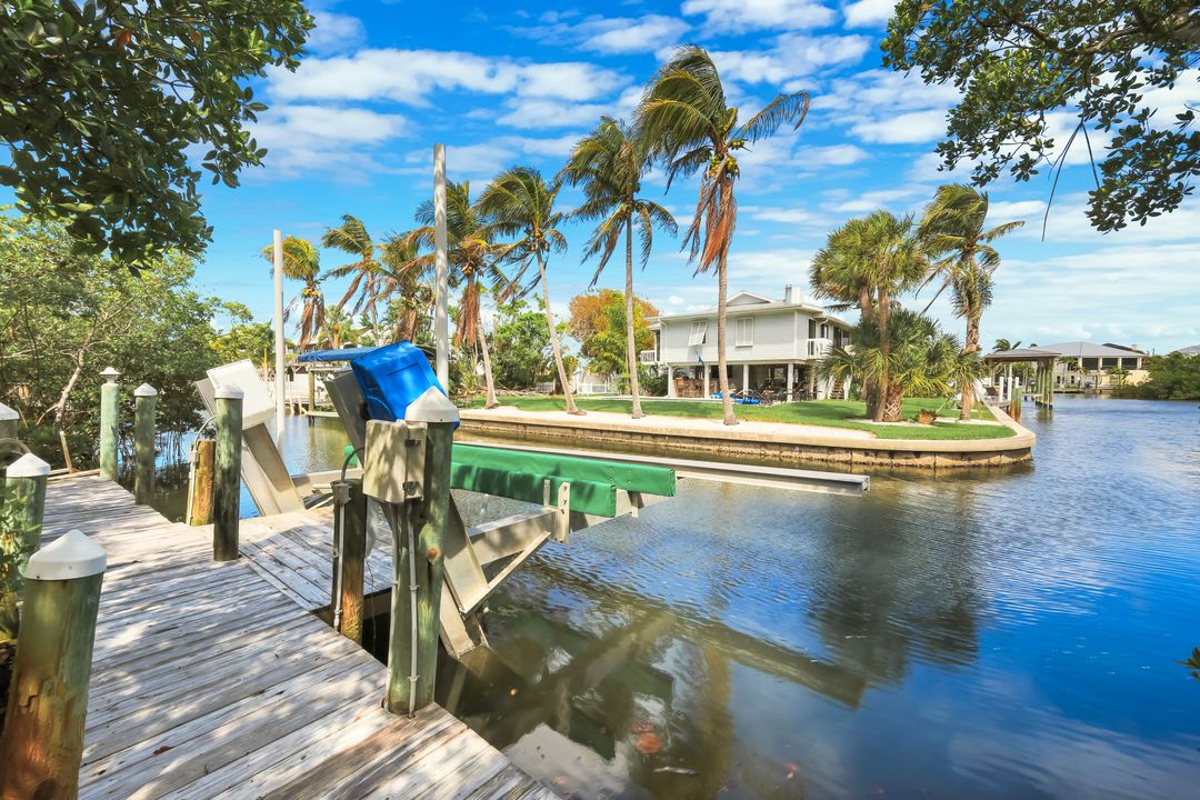 21580 Indian Bayou Dr, Fort Myers Beach, FL 33931