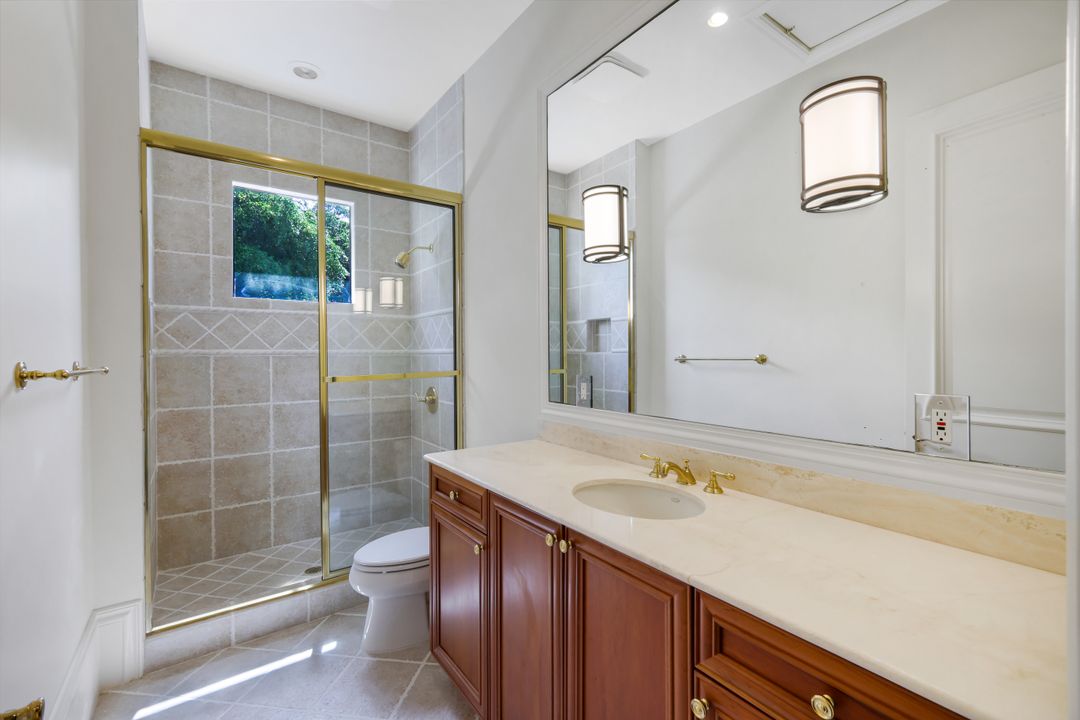 1609 Chinaberry Way, Naples, FL 34105