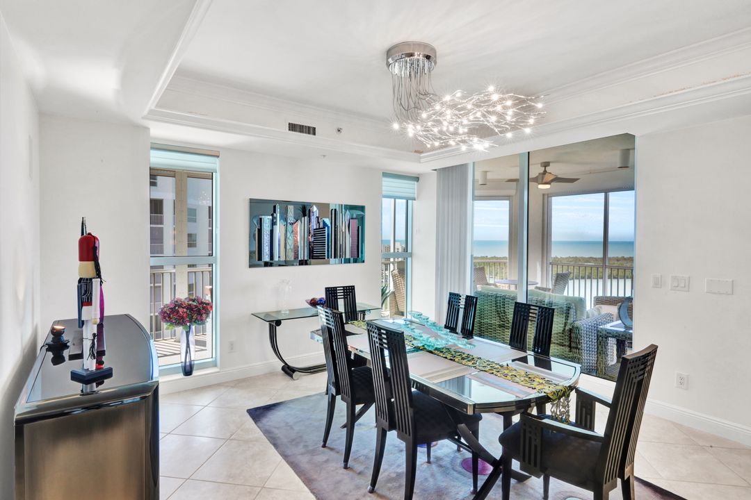 285 Grande Way #1601, Naples, FL 34110