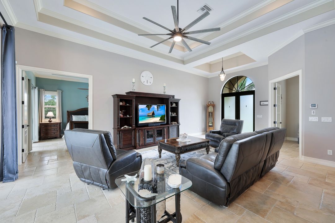 598 Fieldstone Dr, Marco Island, FL 34145