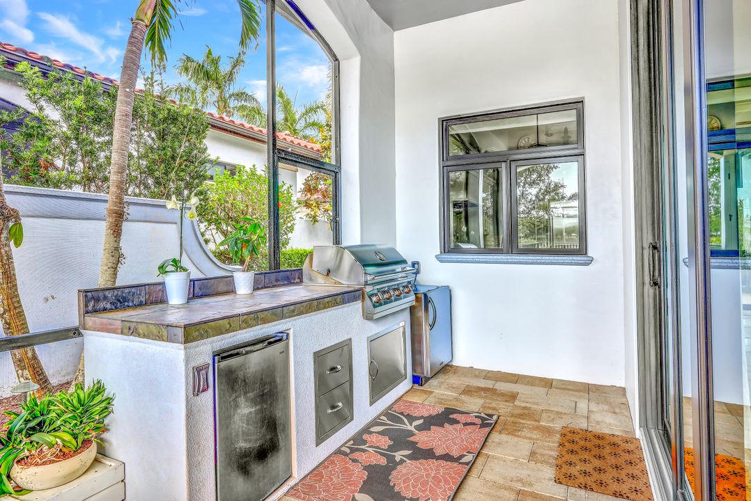 16811 Cabreo Dr, Naples, FL 34110