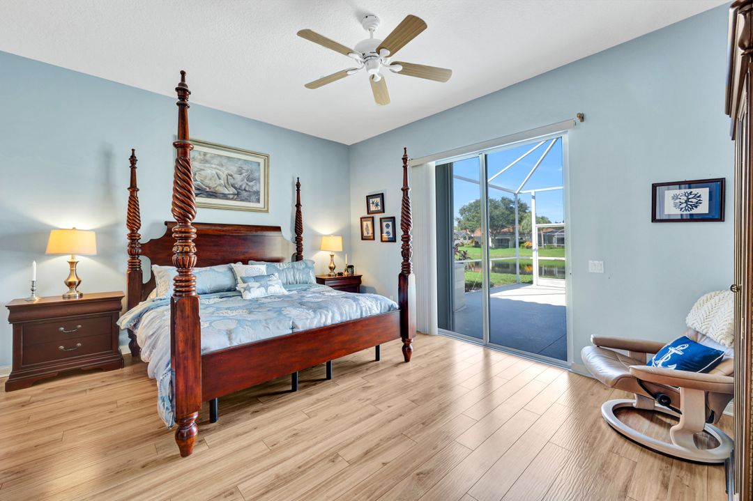 4313 Queen Elizabeth Way, Naples, FL 34119