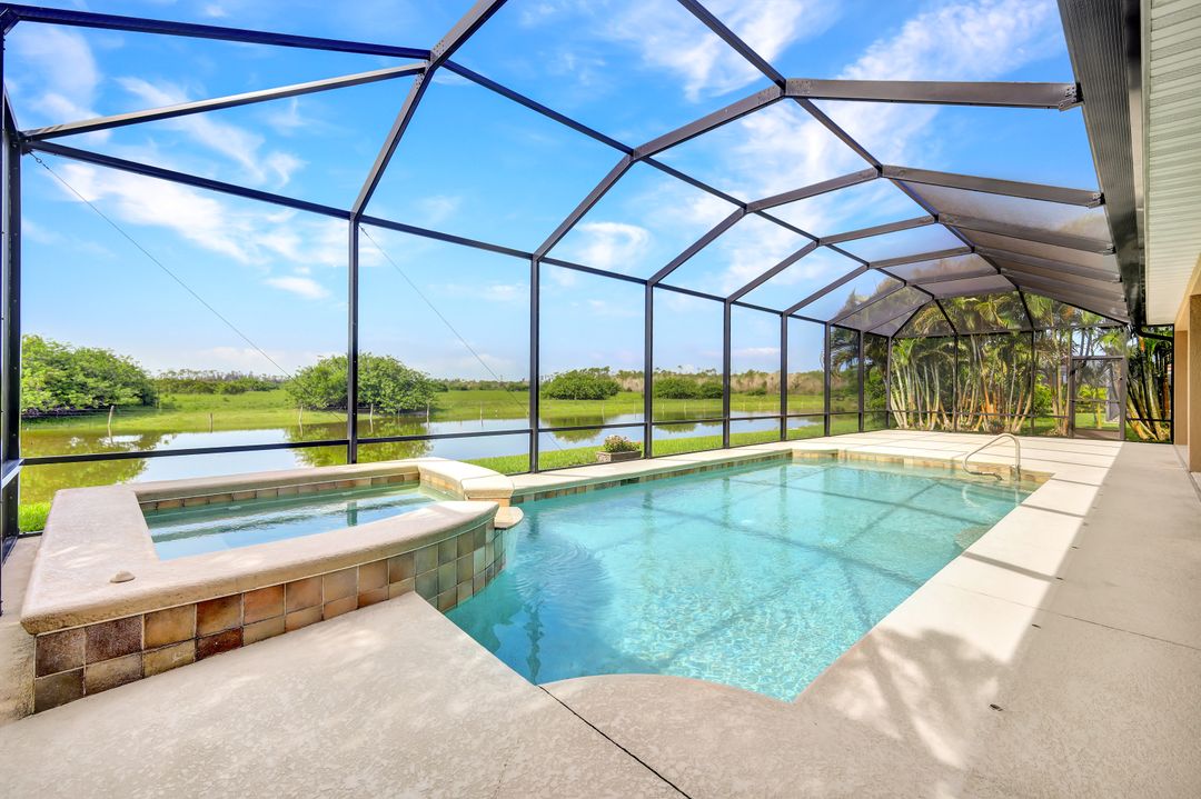 18493 Royal Hammock Blvd, Naples, FL 34114