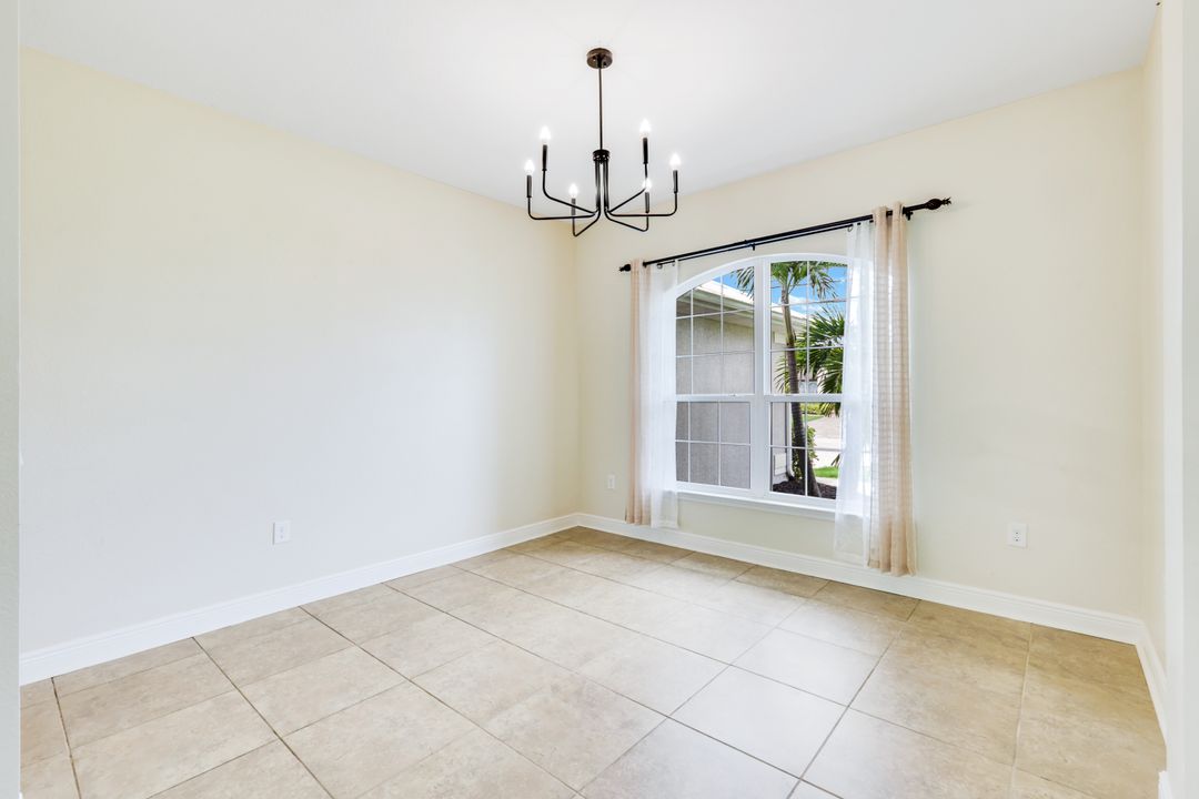 2610 SW 32nd St, Cape Coral, FL 33914