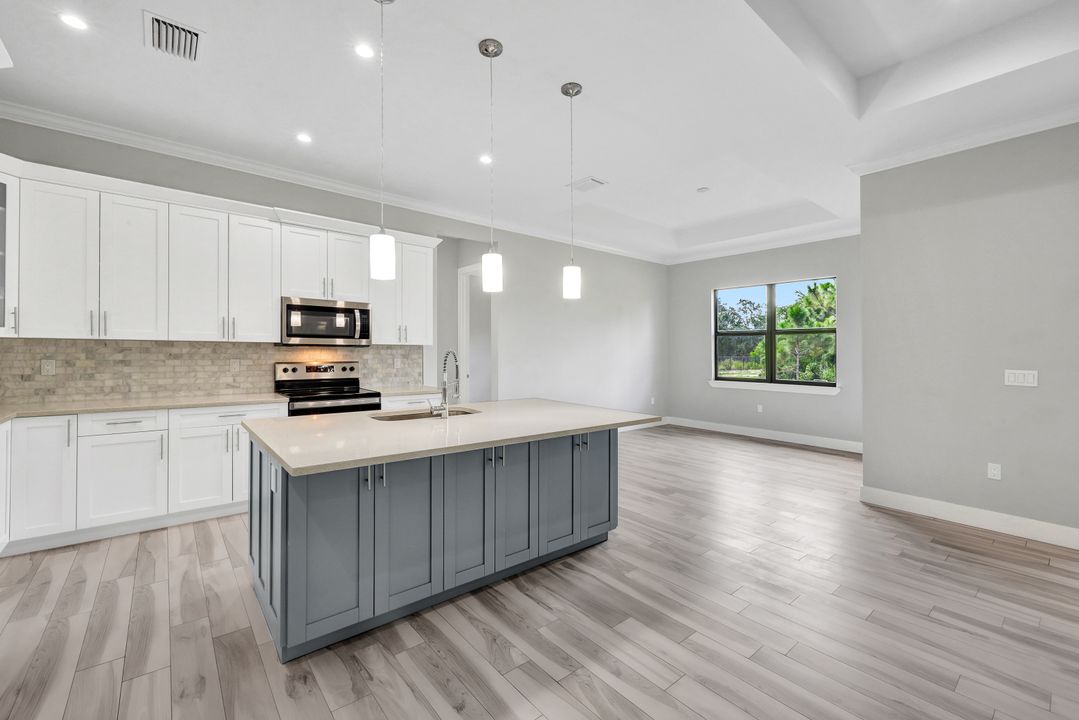 4440 43rd Ave NE, Naples, FL 34120