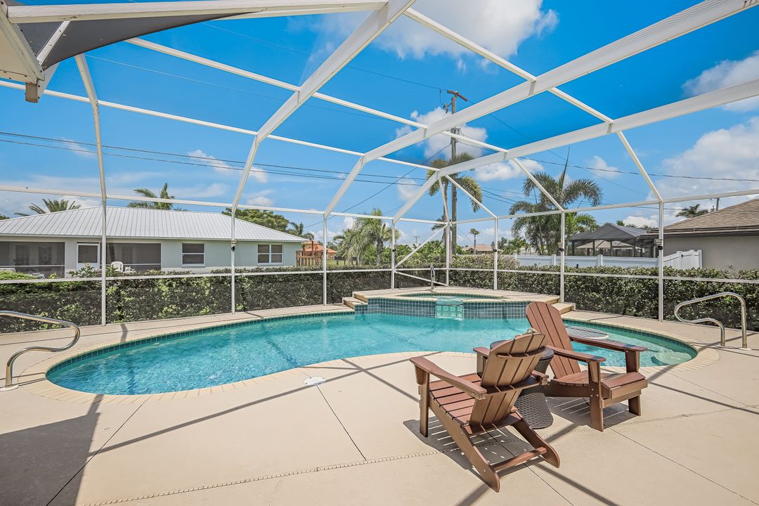 1933 SW 38th St, Cape Coral, FL 33914