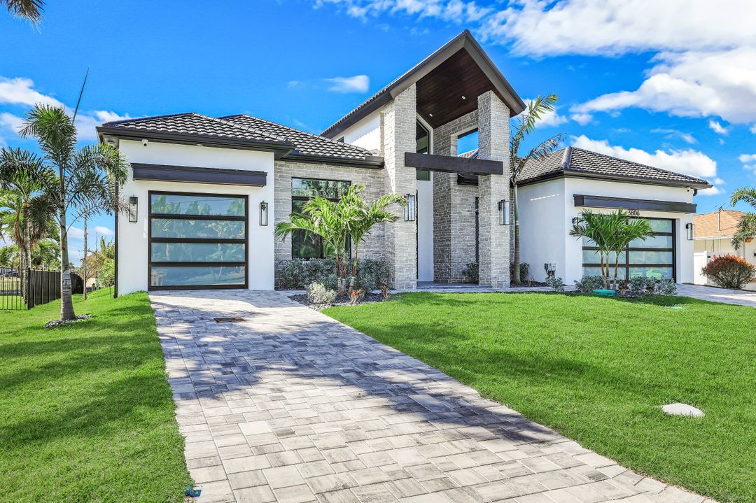 3806 NW 4th St, Cape Coral, FL 33993