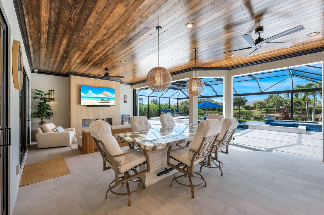 9223 Rialto Ln, Naples, FL 34119