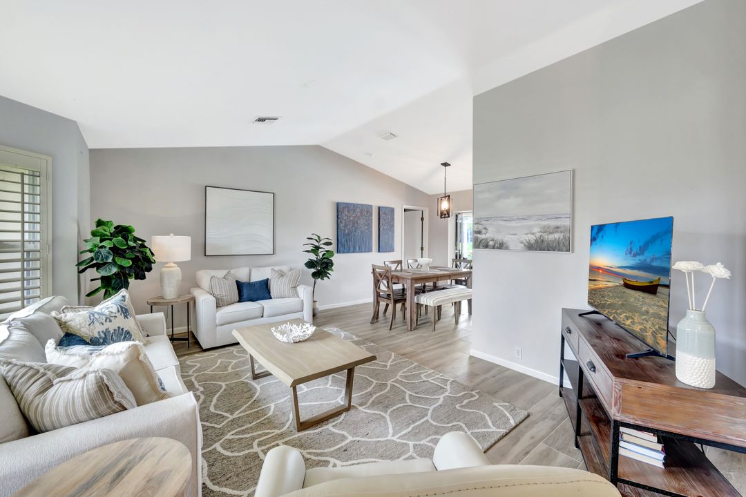 3704 Cartwright Ct, Bonita Springs, FL 34134