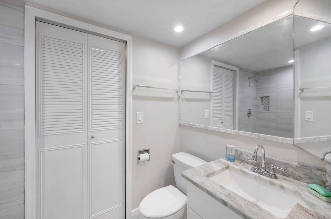 1501 Park Meadows Dr #3, Fort Myers, FL 33907