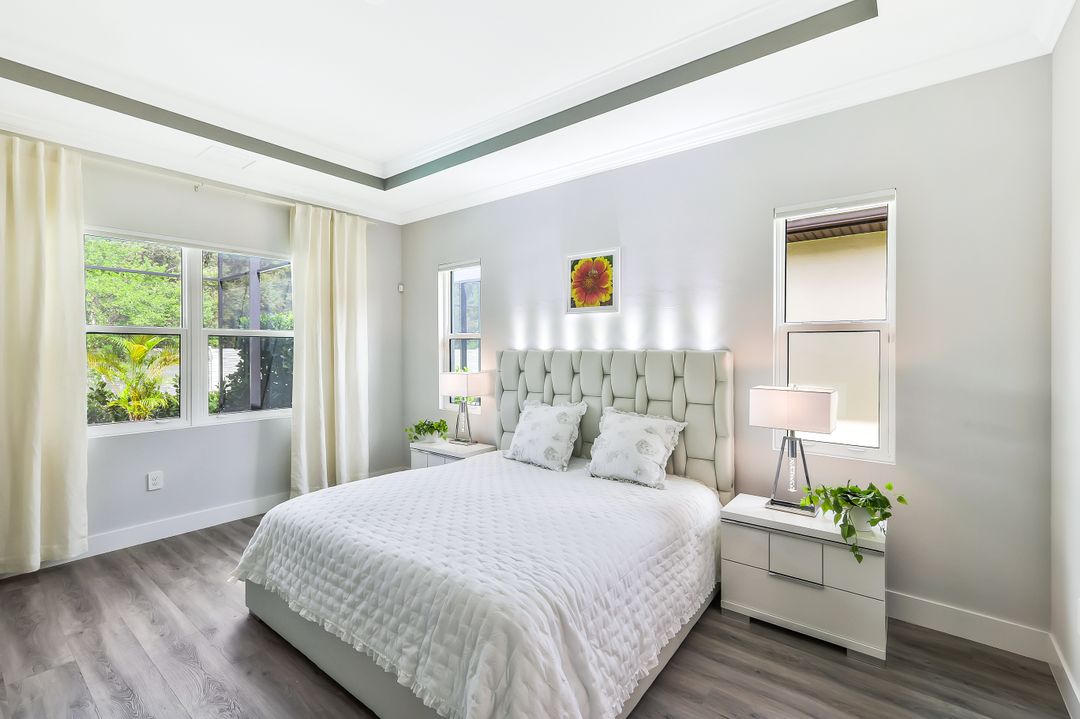 3754 Sapphire Cv Cir, Naples, FL 34114