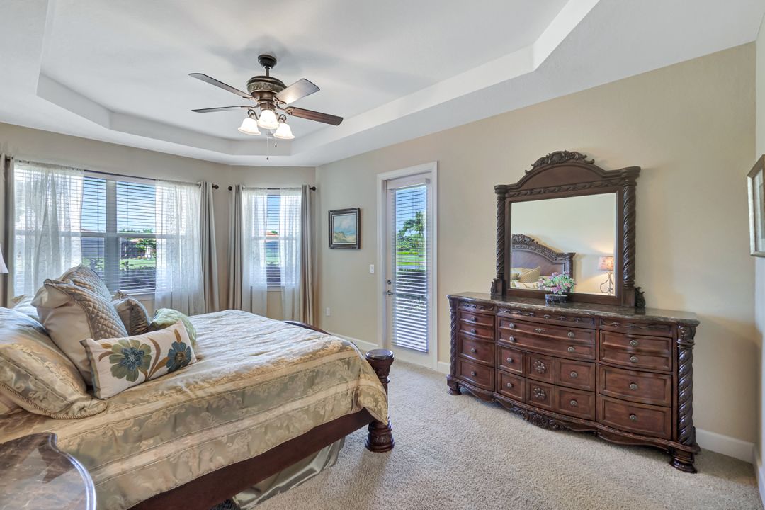 9693 Cobalt Cove Cir, Naples, FL 34120