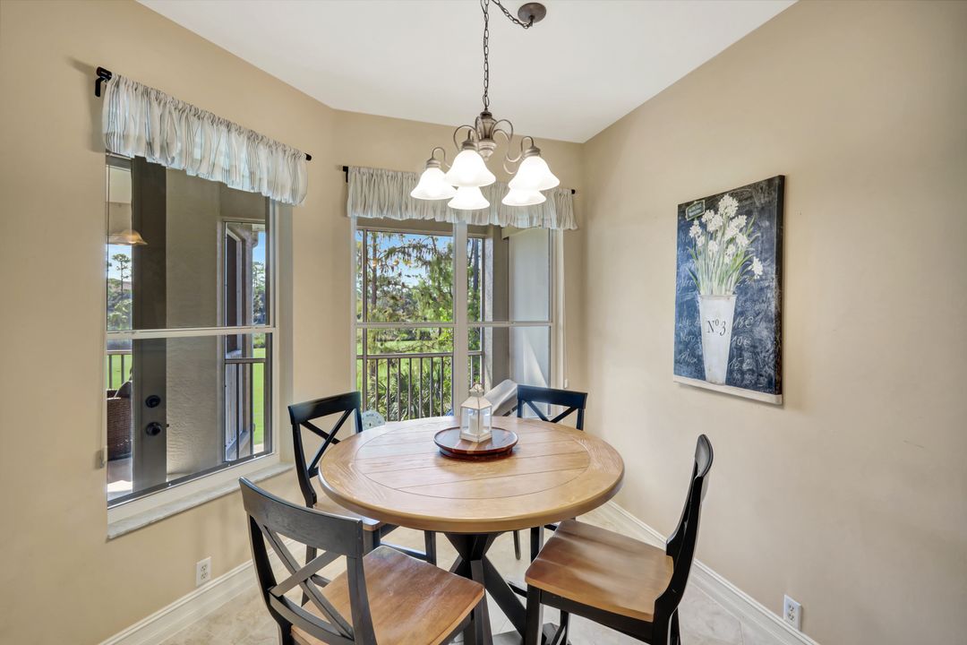 8225 Danbury Blvd #204, Naples, FL 34120