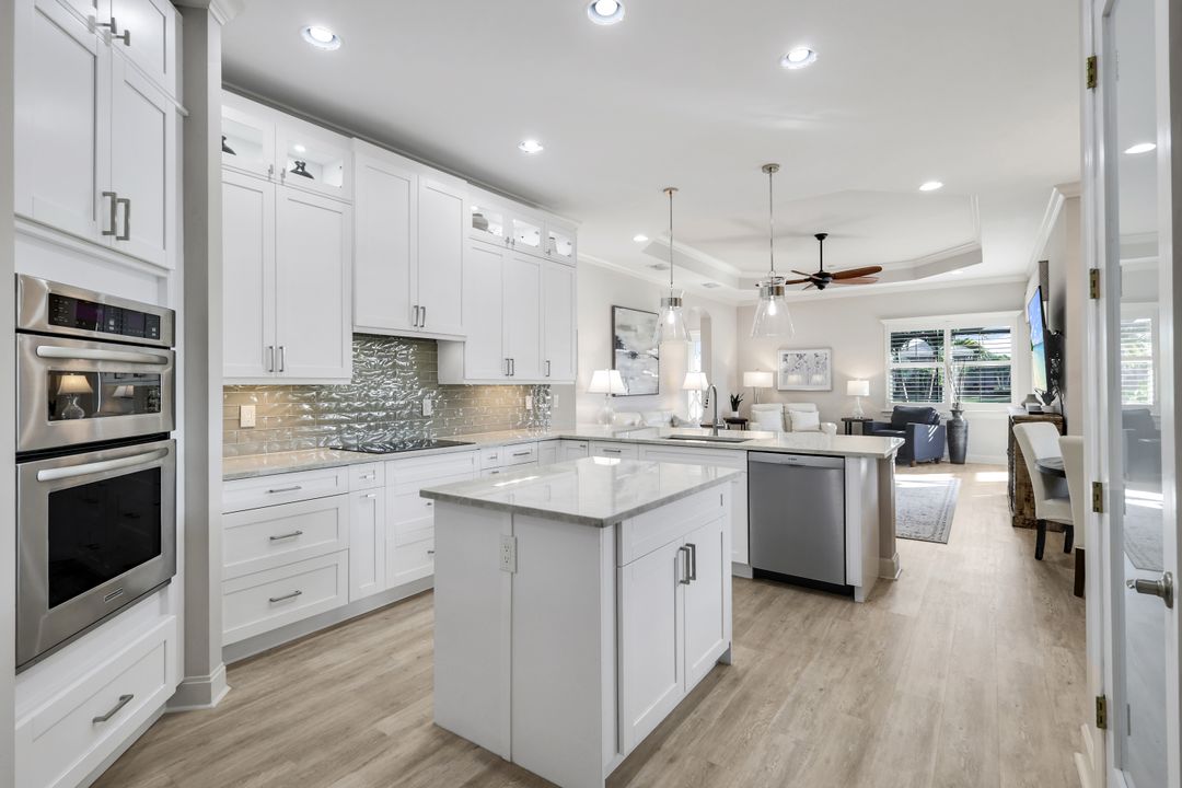 9356 Slate Ct, Naples, FL 34120