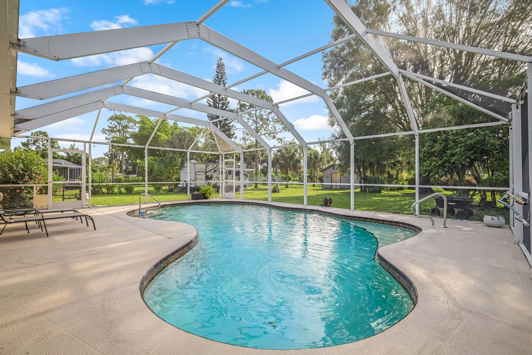 212 Maple Ave N, Lehigh Acres, FL 33936