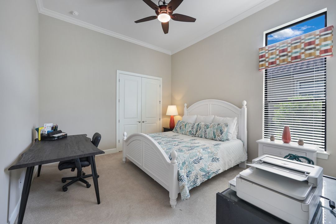 8678 Amour Ct, Naples, FL 34119