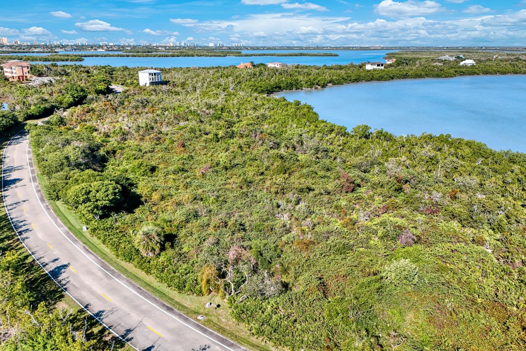 1011 Blue Hill Creek Dr, Marco Island, FL 34145