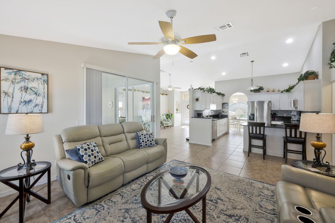 2217 NE 1st Pl, Cape Coral, FL 33909