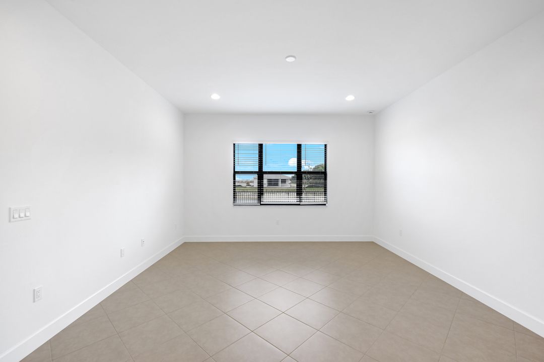 3764 Finsbury Wy, Fort Myers, FL 33905