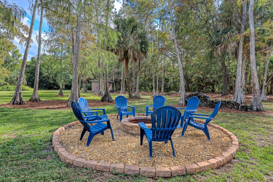 6036 Cedar Tree Ln, Naples, FL 34116