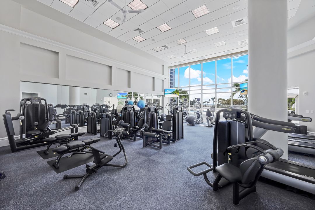 4151 Gulf Shore Blvd N #1002, Naples, FL 34103