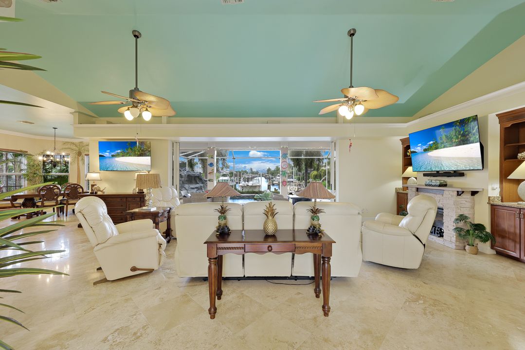 907 SW 51st Terrace, Cape Coral, FL 33914