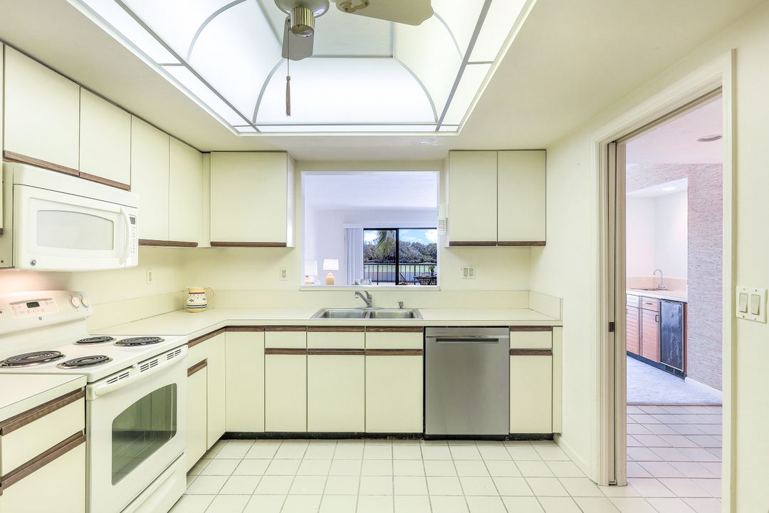 6300 Pelican Bay Blvd #A-101, Naples, FL 34108