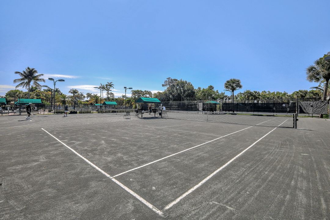 4000 Loblolly Bay Dr #302, Naples, FL 34114