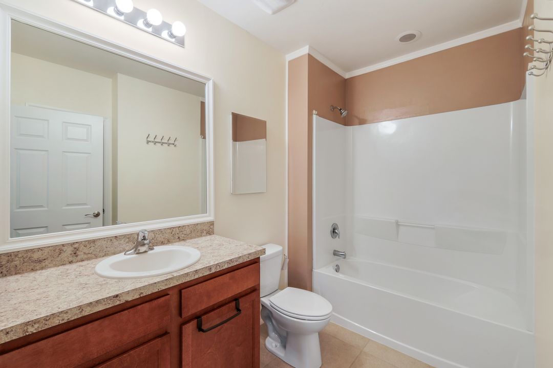3440 Cancun Ct, Cape Coral, FL 33909