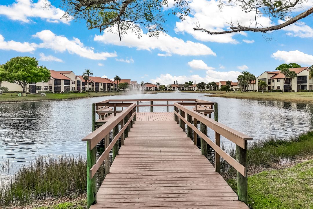 8475 Charter Club Cir #8, Fort Myers, FL 33919