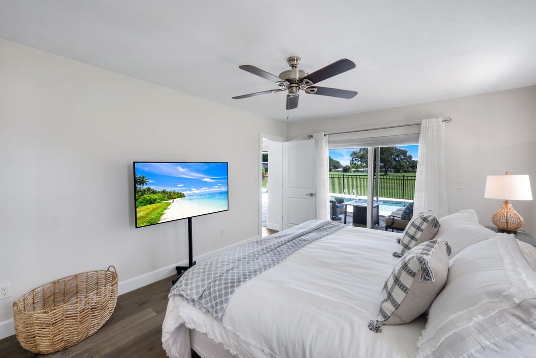 193 Heather Grove Ln, Naples, FL 34113