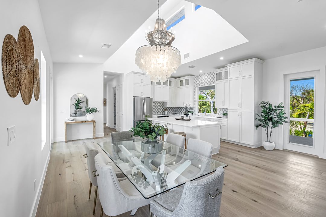 742 Nerita St, Sanibel, FL 33957