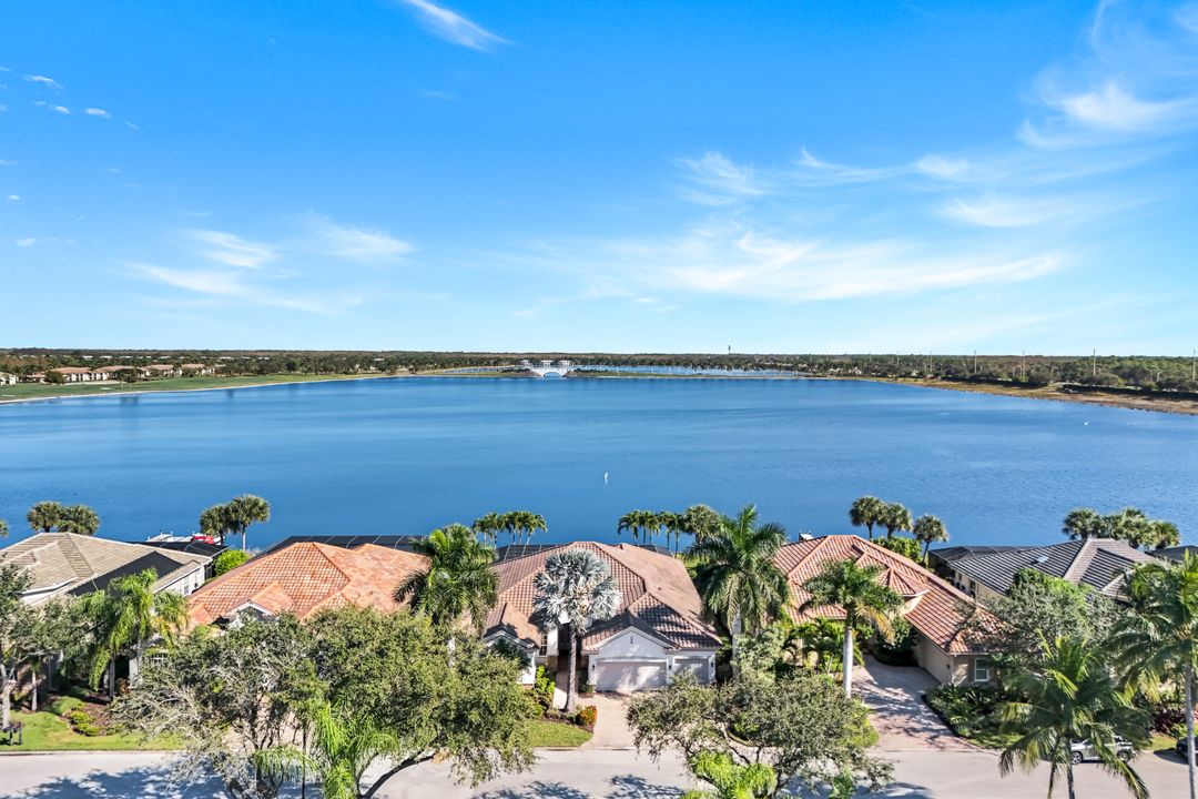 8765 Hideaway Harbor Ct, Naples, FL 34120