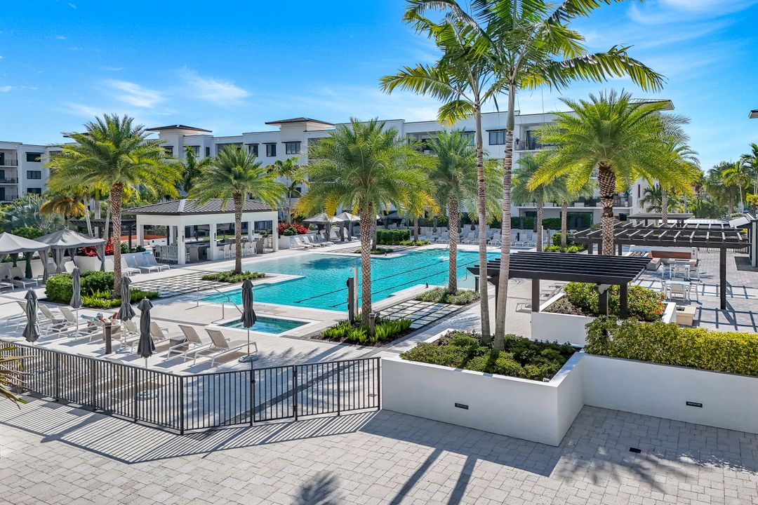1125 Central Ave #571, Naples, FL 34102