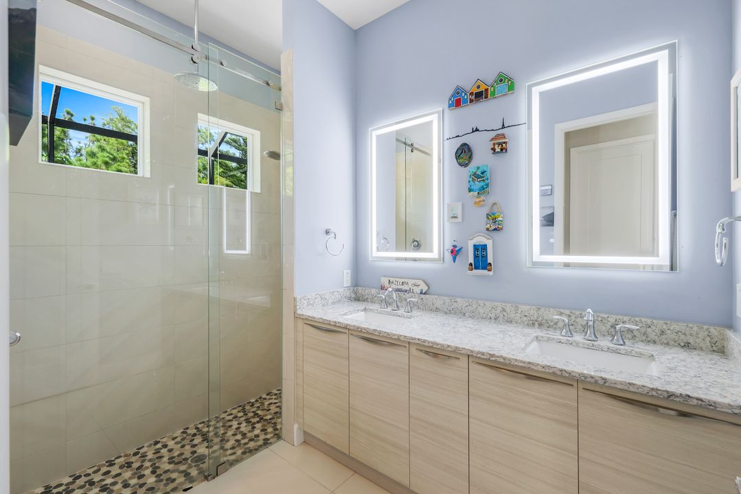 14131 Nautica Ct, Naples, FL 34114